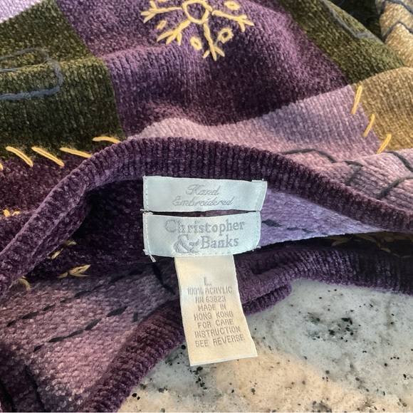 Christopher & Banks Hand Embroidered Cardigan Sz Large Purple Gray Snowflake EUC - Picture 4 of 6